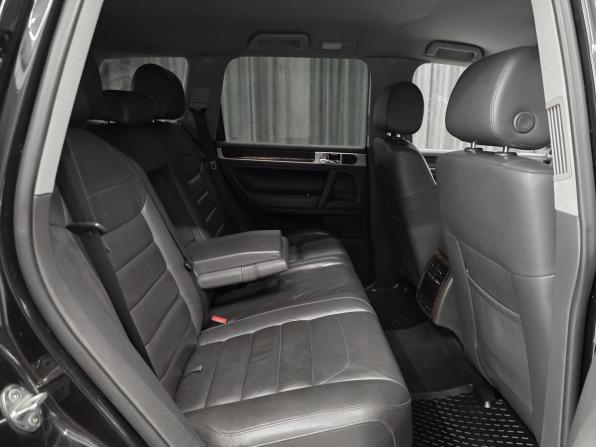 Volkswagen Touareg I Рестайлинг с пробегом 2008 года, цена 1 099 000 рублей, 239000 км, внедорожник, Автокод Объявления