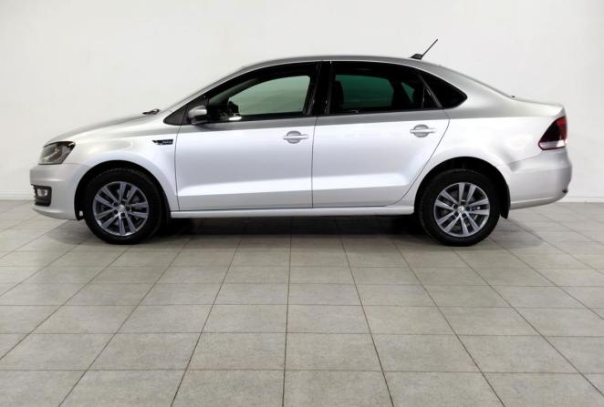 Volkswagen Polo V Рестайлинг с пробегом 2019 года, цена 1 580 000 рублей, 45653 км, седан, Автокод Объявления