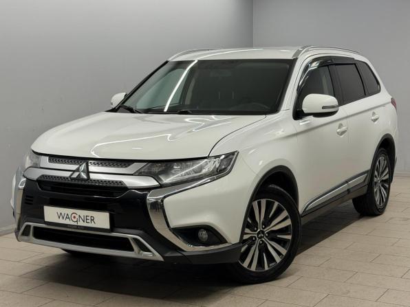 Mitsubishi Outlander III Рестайлинг 3 с пробегом 2019 года, цена 2 065 000 рублей, 93198 км, внедорожник, Автокод Объявления