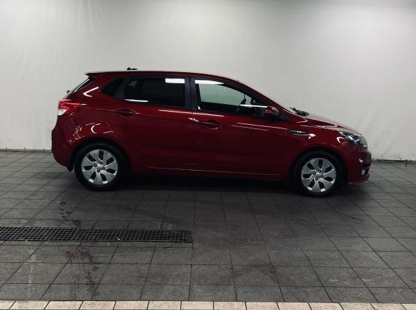 Kia Rio III Рестайлинг с пробегом 2017 года, цена 710 000 рублей, 262000 км, хэтчбек, Автокод Объявления