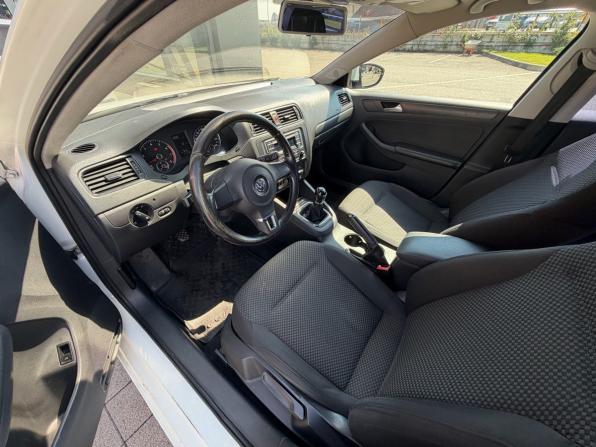 Volkswagen Jetta VI с пробегом 2014 года, цена 620 000 рублей, 271099 км, седан, Автокод Объявления