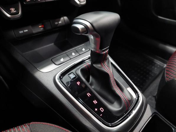 Kia Rio IV Рестайлинг с пробегом 2021 года, цена 1 920 000 рублей, 27100 км, хэтчбек, Автокод Объявления