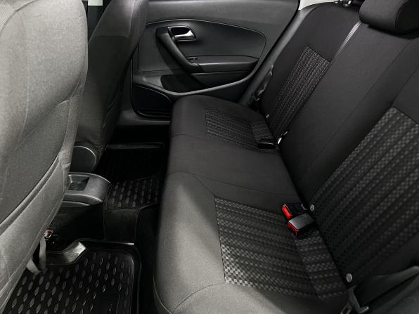 Volkswagen Polo V Рестайлинг с пробегом 2015 года, цена 740 000 рублей, 319094 км, седан, Автокод Объявления