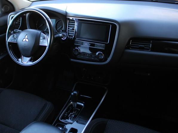 Mitsubishi Outlander III Рестайлинг 3 с пробегом 2018 года, цена 1 929 000 рублей, 138160 км, внедорожник, Автокод Объявления