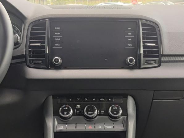 Skoda Karoq I с пробегом 2021 года, цена 2 444 000 рублей, 71380 км, внедорожник, Автокод Объявления
