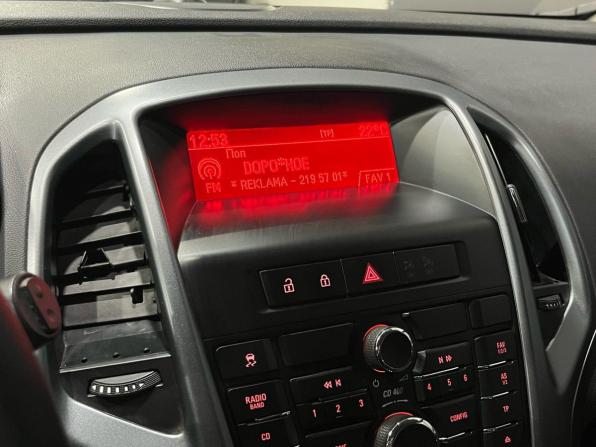 Opel Astra J Рестайлинг с пробегом 2013 года, цена 640 000 рублей, 134267 км, хэтчбек, Автокод Объявления
