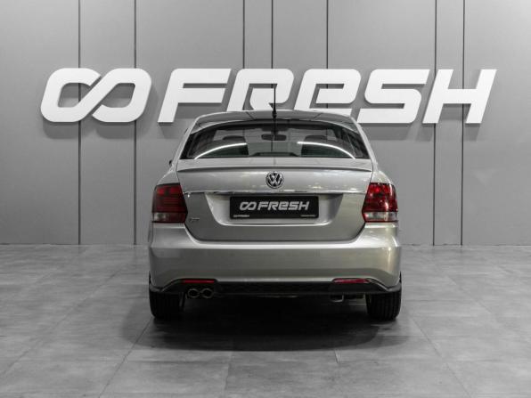 Volkswagen Polo V Рестайлинг с пробегом 2016 года, цена 1 299 000 рублей, 108395 км, седан, Автокод Объявления