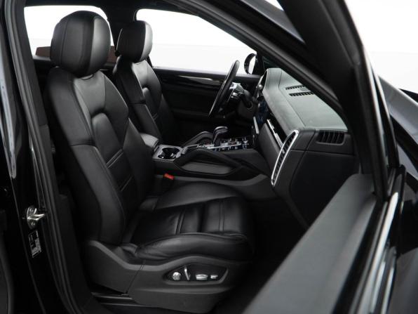 Porsche Cayenne III с пробегом 2017 года, цена 5 429 000 рублей, 127199 км, внедорожник, Автокод Объявления