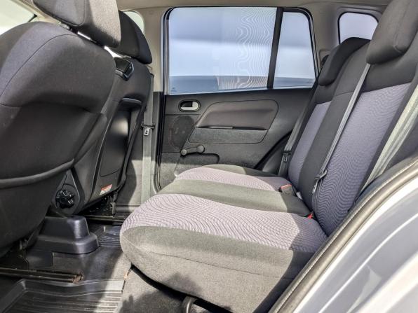 Ford Fusion I Рестайлинг с пробегом 2012 года, цена 800 000 рублей, 111925 км, хэтчбек, Автокод Объявления