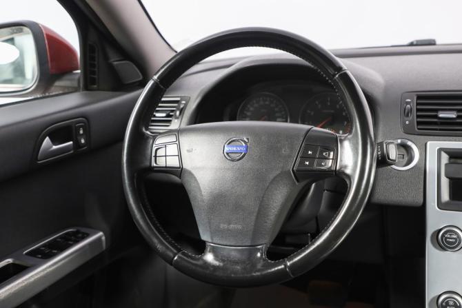 Volvo S40 II Рестайлинг с пробегом 2012 года, цена 929 000 рублей, 107200 км, седан, Автокод Объявления