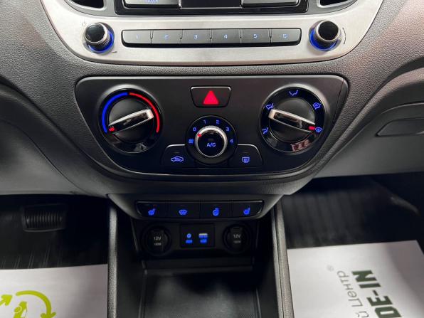 Hyundai Solaris II с пробегом 2018 года, цена 1 395 000 рублей, 143922 км, седан, Автокод Объявления