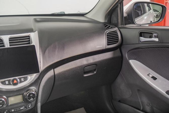 Hyundai Solaris I с пробегом 2011 года, цена 739 000 рублей, 210000 км, седан, Автокод Объявления