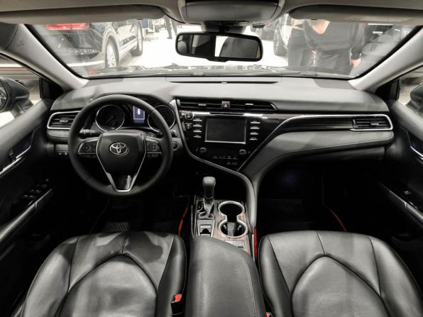 Toyota Camry VIII (XV70) с пробегом 2021 года, цена 2 100 000 рублей, 351392 км, седан, Автокод Объявления
