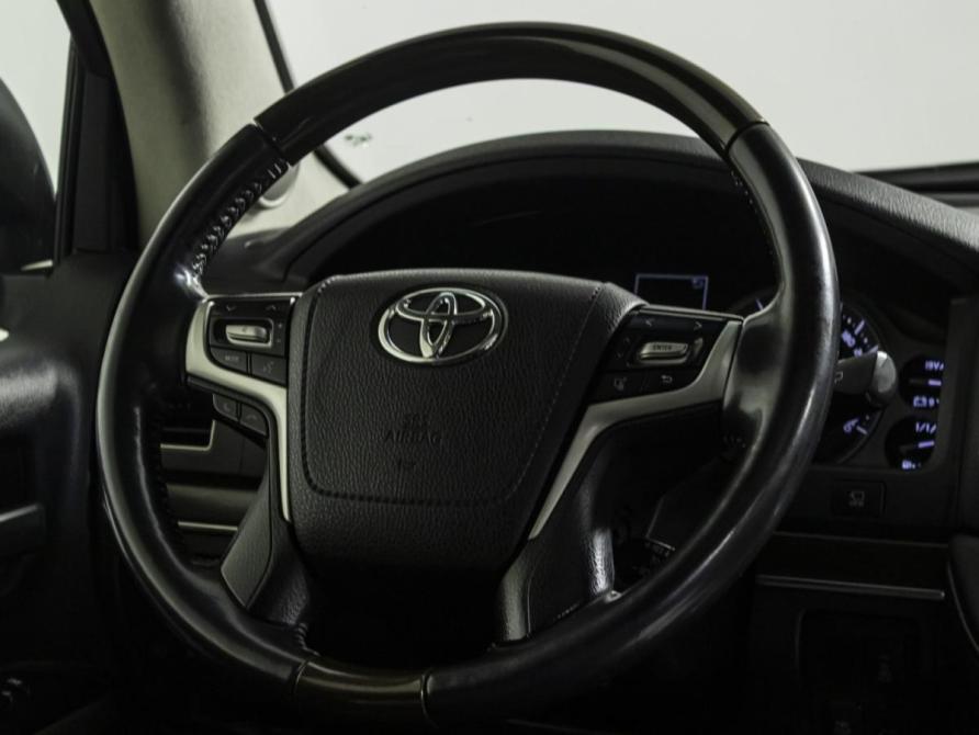 Toyota Land Cruiser 200 Series Рестайлинг 2 Москва  - изображение 10