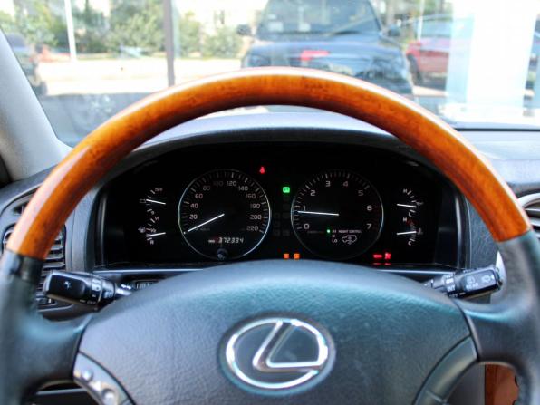 Lexus LX II Рестайлинг с пробегом 2006 года, цена 1 950 000 рублей, 372000 км, внедорожник, Автокод Объявления