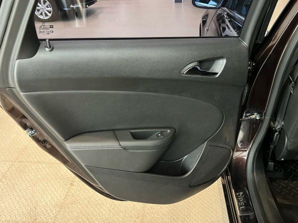 Opel Astra J Рестайлинг с пробегом 2015 года, цена 810 000 рублей, 142000 км, универсал, Автокод Объявления