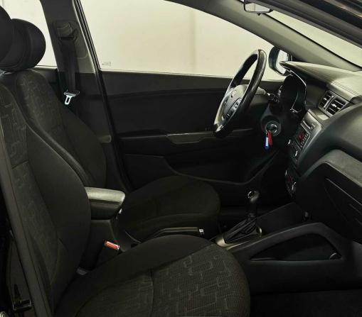 Kia Rio III Рестайлинг с пробегом 2015 года, цена 1 075 000 рублей, 159329 км, седан, Автокод Объявления