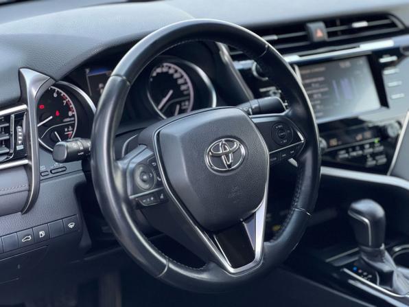 Toyota Camry VIII (XV70) с пробегом 2018 года, цена 2 649 000 рублей, 100000 км, седан, Автокод Объявления