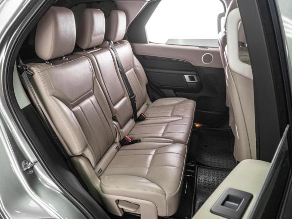 Land Rover Discovery V с пробегом 2017 года, цена 3 885 000 рублей, 109254 км, внедорожник, Автокод Объявления