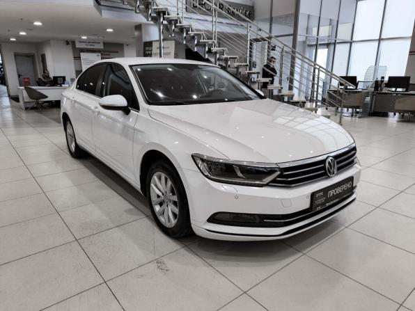 Volkswagen Passat B8 с пробегом 2015 года, цена 1 698 000 рублей, 182196 км, седан, Автокод Объявления