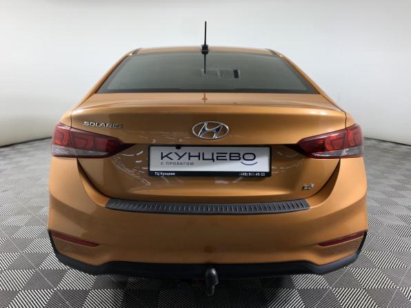 Hyundai Solaris II с пробегом 2018 года, цена 1 335 000 рублей, 114294 км, седан, Автокод Объявления