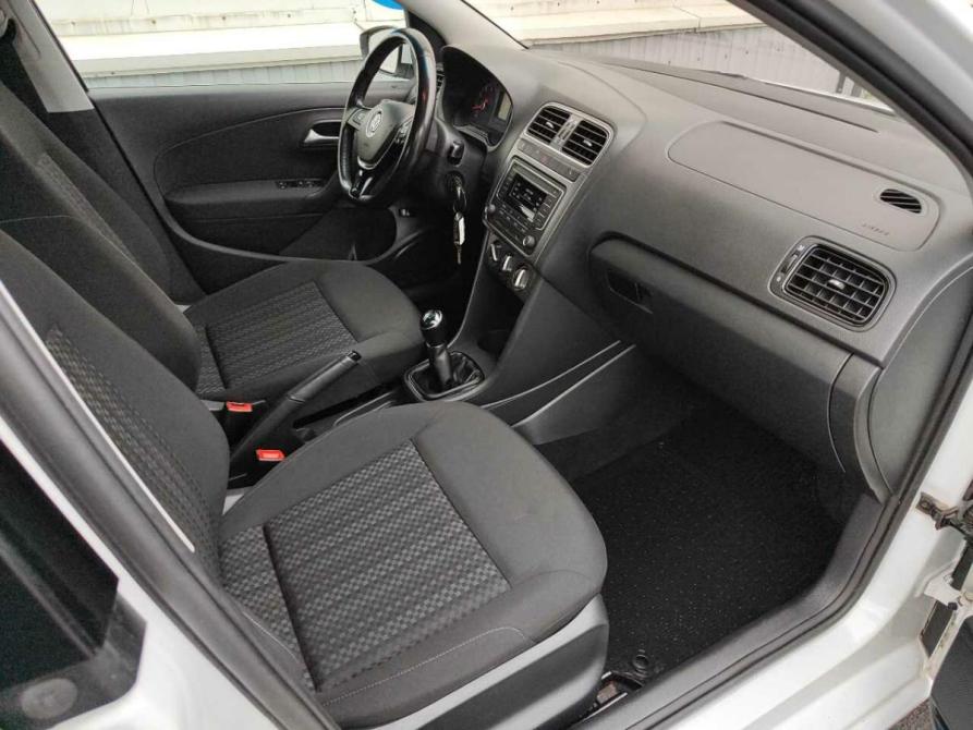 Volkswagen Polo V Рестайлинг Санкт-Петербург  - изображение 9