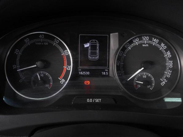 Skoda Rapid I Рестайлинг с пробегом 2018 года, цена 1 315 000 рублей, 182530 км, лифтбек, Автокод Объявления