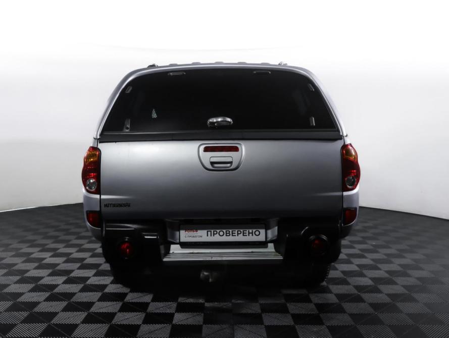 Mitsubishi L200 IV Москва  - изображение 6