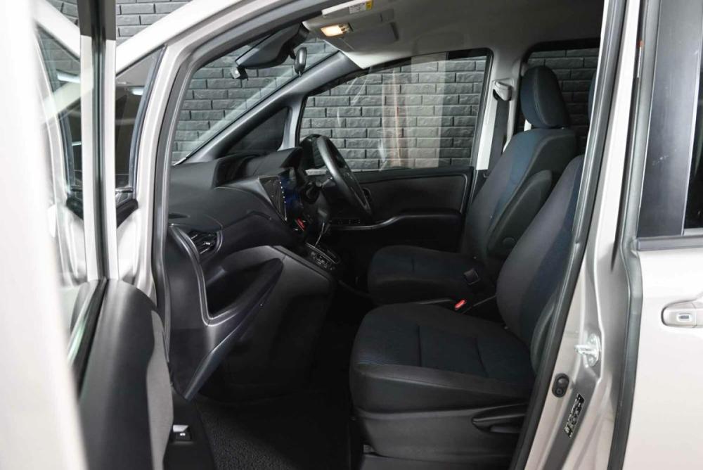 Toyota Noah III (R80) Рестайлинг Екатеринбург  - изображение 10