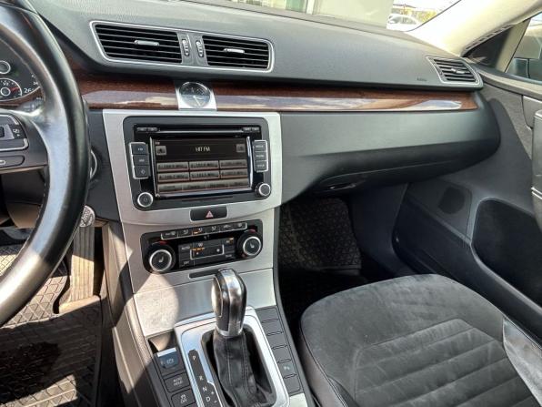 Volkswagen Passat B7 с пробегом 2011 года, цена 950 000 рублей, 187613 км, седан, Автокод Объявления