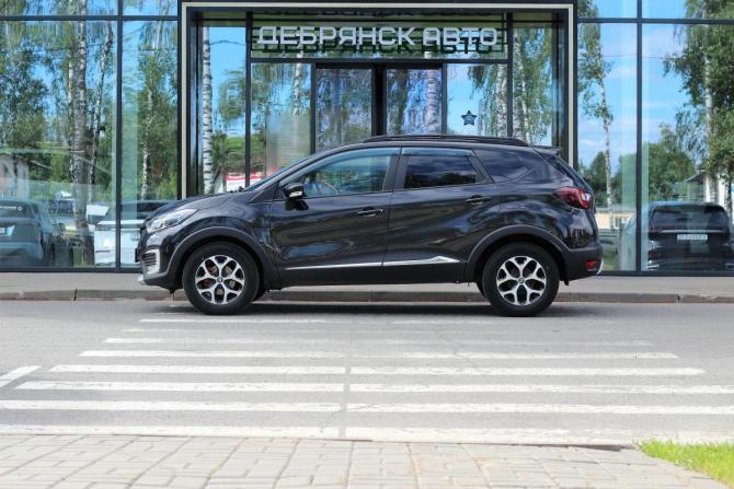 Renault Kaptur I с пробегом 2018 года, цена 1 470 000 рублей, 138618 км, внедорожник, Автокод Объявления
