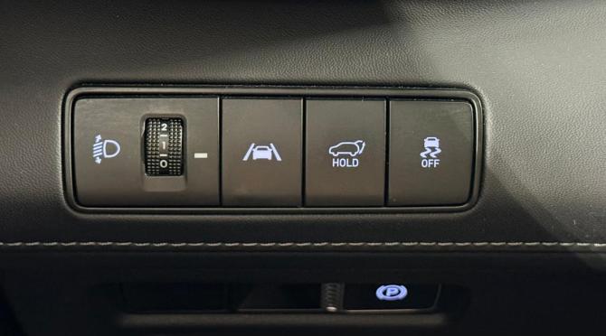 Hyundai Santa Fe IV Рестайлинг с пробегом 2022 года, цена 4 618 000 рублей, 44989 км, внедорожник, Автокод Объявления