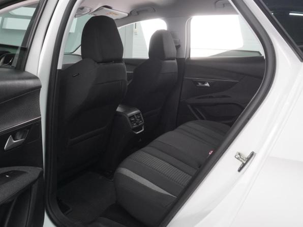 Peugeot 3008 II с пробегом 2017 года, цена 1 749 000 рублей, 81476 км, внедорожник, Автокод Объявления