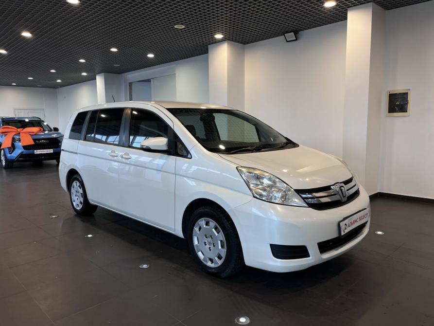 Toyota ISis I Рестайлинг Чебоксары  - изображение 1