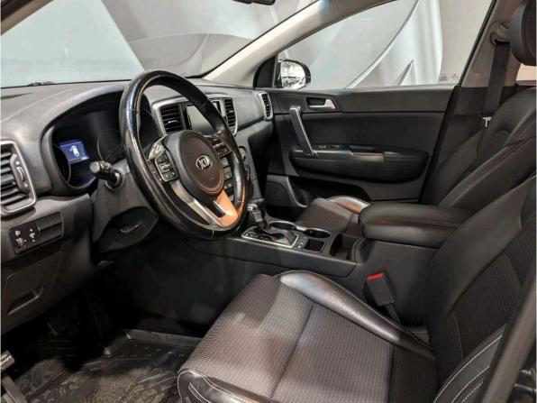 Kia Sportage IV Рестайлинг с пробегом 2019 года, цена 2 249 000 рублей, 68800 км, внедорожник, Автокод Объявления