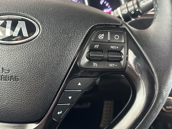 Kia Ceed II Рестайлинг с пробегом 2017 года, цена 1 425 000 рублей, 118818 км, хэтчбек, Автокод Объявления