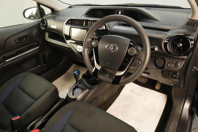 Toyota Aqua I Рестайлинг 2 с пробегом 2018 года, цена 1 269 000 рублей, 130000 км, хэтчбек, Автокод Объявления