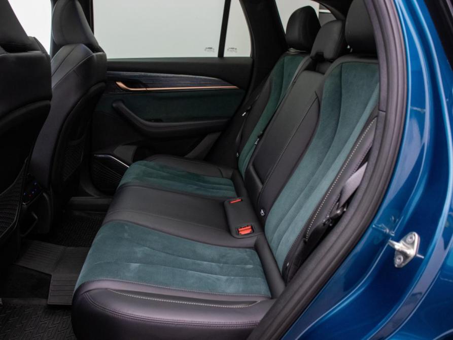 Geely Monjaro I Москва  - изображение 12