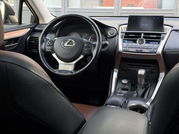 Lexus NX I с пробегом 2015 года, цена 2 590 000 рублей, 141700 км, внедорожник, Автокод Объявления