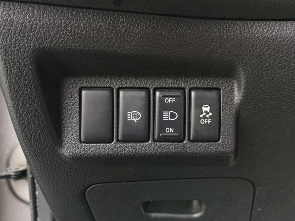 Nissan X-Trail II Рестайлинг с пробегом 2011 года, цена 1 019 000 рублей, 302484 км, внедорожник, Автокод Объявления