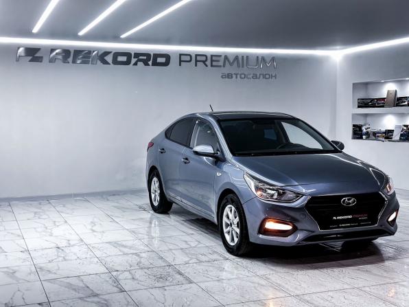 Hyundai Solaris II с пробегом 2018 года, цена 1 349 000 рублей, 176000 км, седан, Автокод Объявления