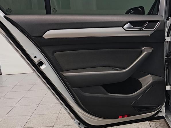 Volkswagen Passat B8 с пробегом 2015 года, цена 1 800 000 рублей, 134010 км, седан, Автокод Объявления