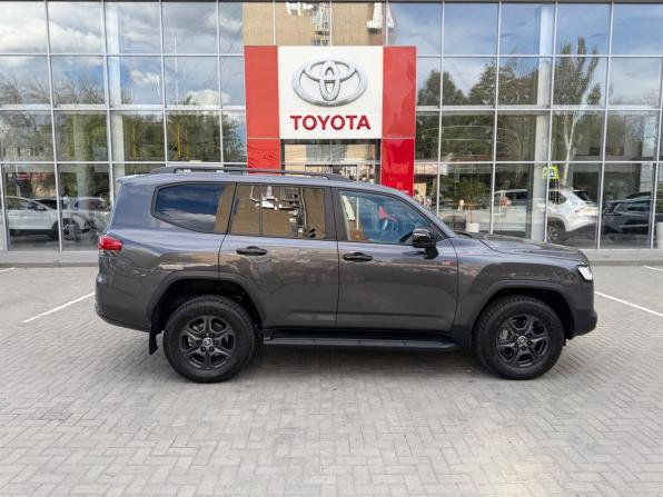 Toyota Land Cruiser 300 Series с пробегом 2023 года, цена 10 800 000 рублей, 52661 км, внедорожник, Автокод Объявления