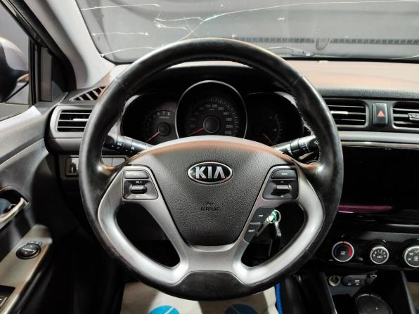Kia Rio III Рестайлинг с пробегом 2017 года, цена 925 000 рублей, 179753 км, седан, Автокод Объявления