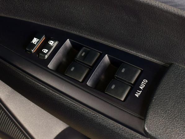 Toyota Corolla XI (E160 E170 E180) с пробегом 2012 года, цена 1 199 995 рублей, 69291 км, универсал, Автокод Объявления
