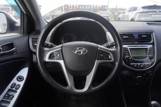 Hyundai Solaris I с пробегом 2013 года, цена 699 000 рублей, 268929 км, хэтчбек, Автокод Объявления