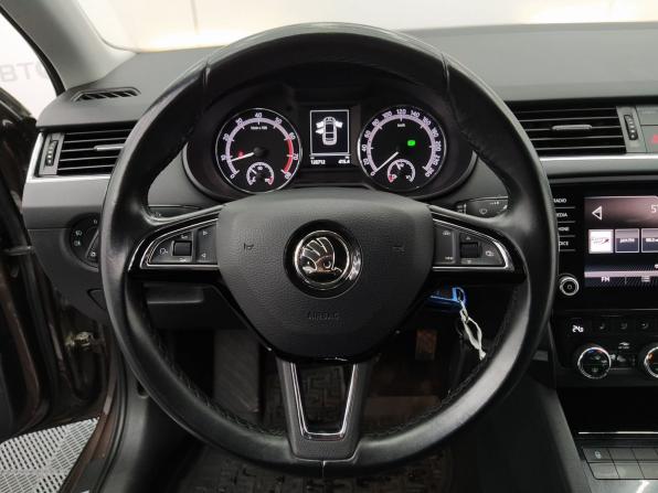 Skoda Octavia III (A7) Рестайлинг с пробегом 2018 года, цена 1 700 000 рублей, 126500 км, лифтбек, Автокод Объявления