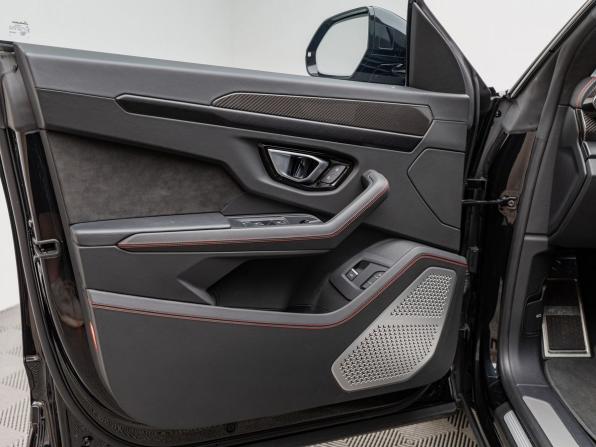 Lamborghini Urus I с пробегом 2021 года, цена 21 490 000 рублей, 41278 км, внедорожник, Автокод Объявления