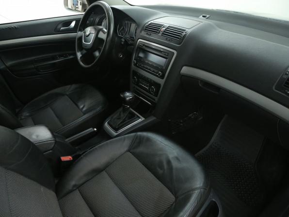 Skoda Octavia II (A5) Рестайлинг с пробегом 2009 года, цена 564 000 рублей, 347000 км, универсал, Автокод Объявления