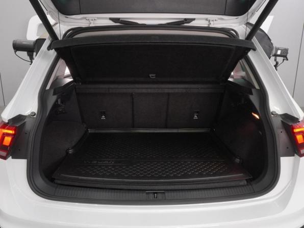 Volkswagen Tiguan II с пробегом 2017 года, цена 2 329 000 рублей, 184377 км, внедорожник, Автокод Объявления